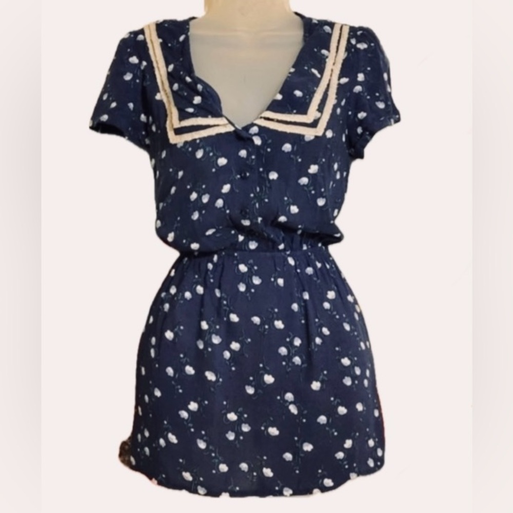 Vintage early 2000s FREE PEOPLE PETER PAN COLLAR TUNIC! Grunge